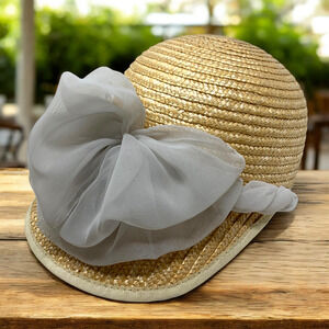 Vintage Accessory Lady Natural Straw Raffia Cap Hat Gray Tulle Bow O/S Woven